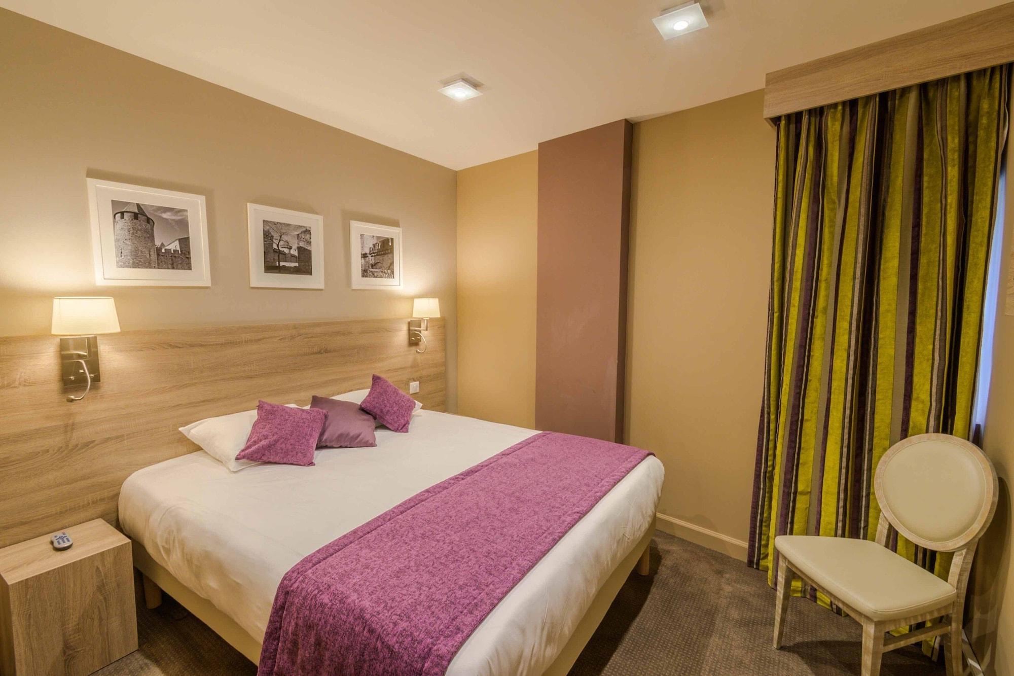 L'aragon Hotel 3*